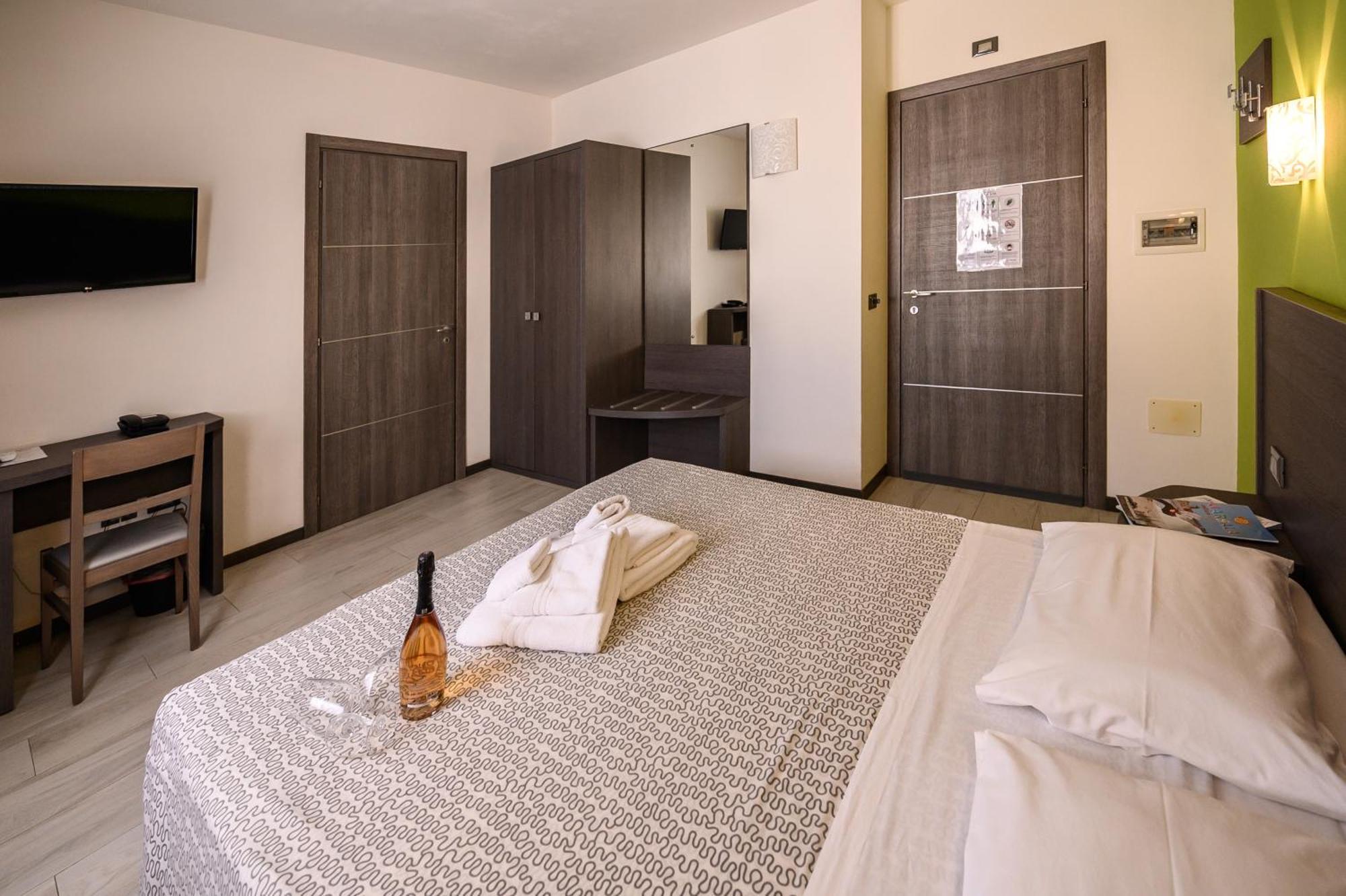 Hotel Rainbow Resort Marsala Eksteriør bilde